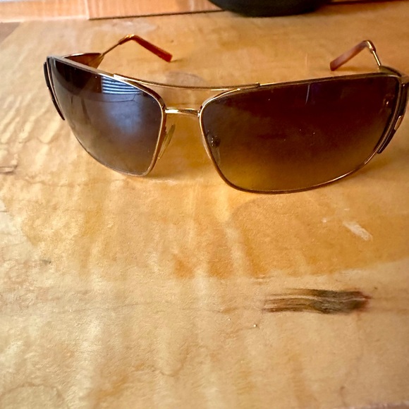 Prada aviator style women’s sunglasses - Picture 3 of 6